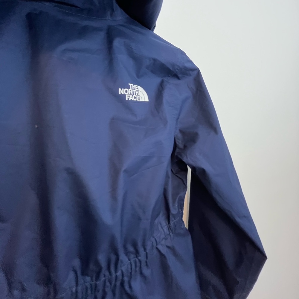 The North Face Girls 10/12 DryVent Rain Jacket Navy Lilac Hooded Waterproof EUC - Picture 4 of 7
